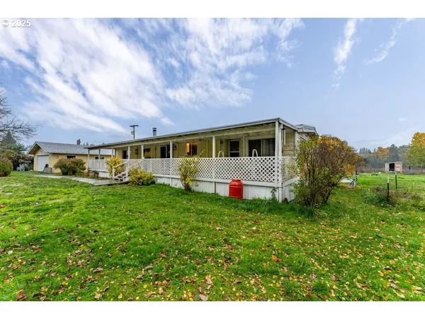 $379,000 | 400 Holmstead Road, Williams, OR 97544