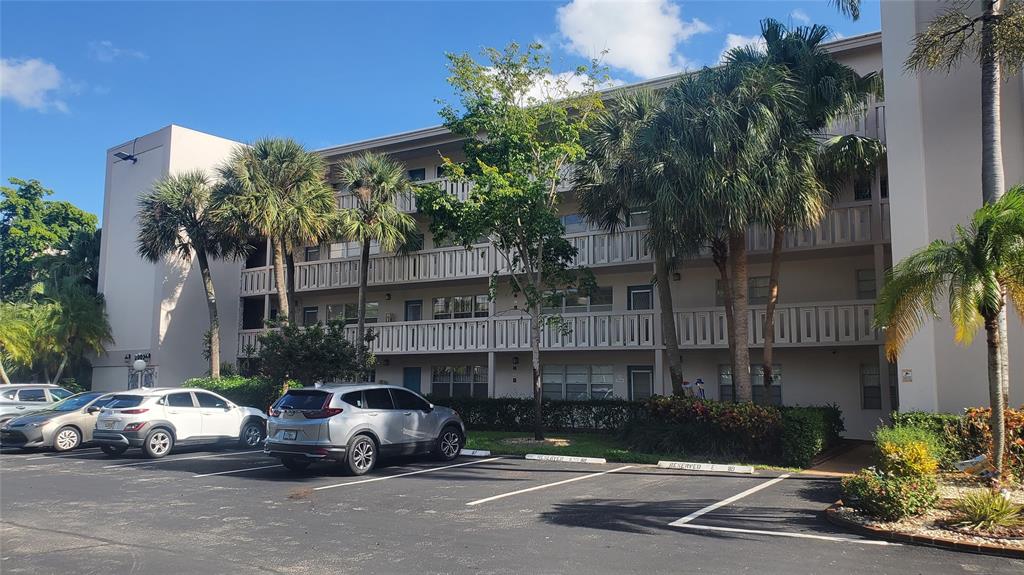 2002 Granada Drive, Unit G2 Coconut Creek, FL 33066 - Photo 2 of 16