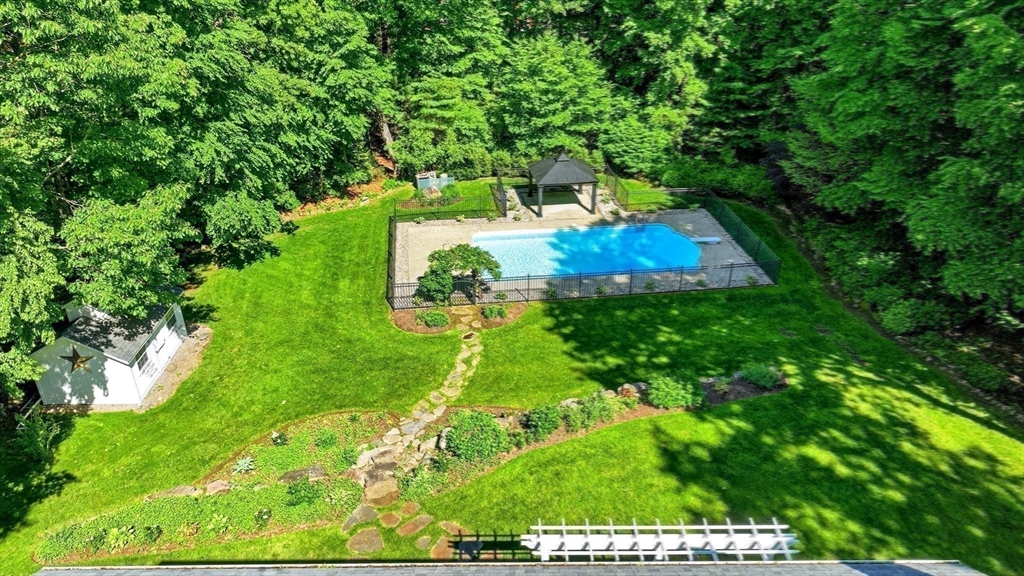 102 Oak Ridge Drive Belchertown, MA 01007 - Photo 29 of 35