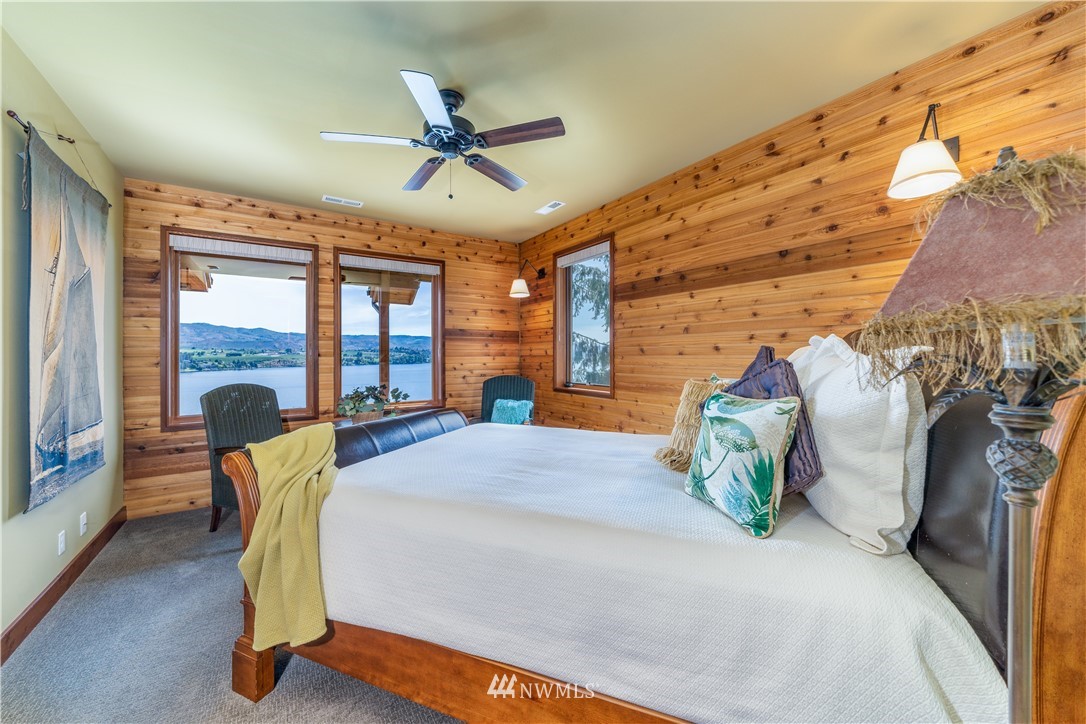 8541 South Lakeshore Road Chelan, WA 98816 - Photo 13 of 22 Gallery Image 13