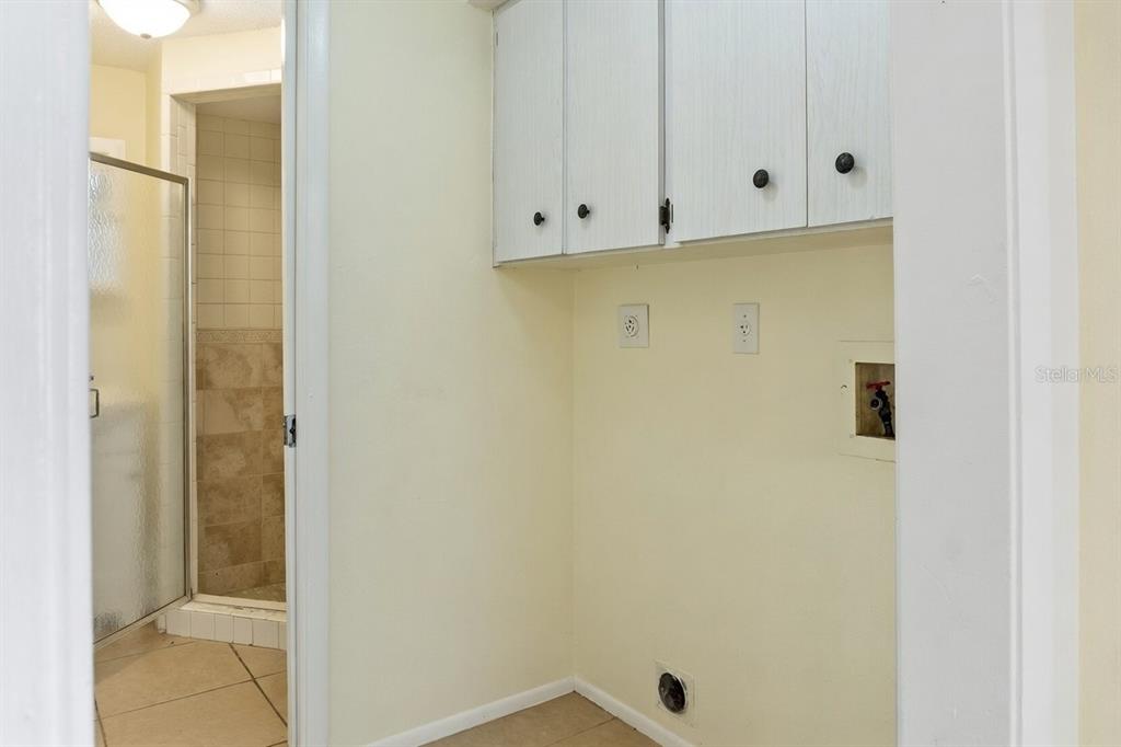 340 Periwinkle Road Venice, FL 34293 - Photo 21 of 36 a view of cupboard