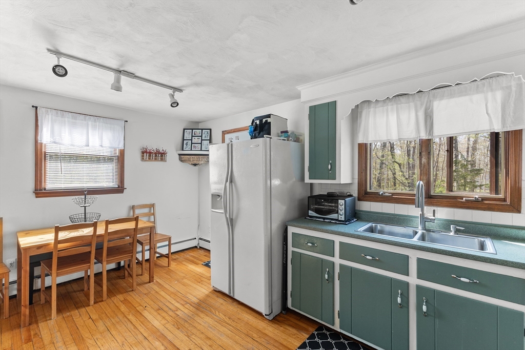 710 Sharps Lot Road Swansea, MA 02777 - Photo 13 of 37 Gallery Image 13