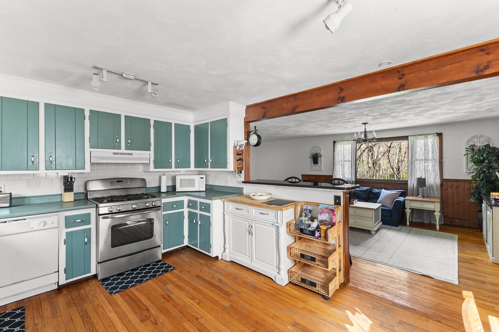 710 Sharps Lot Road Swansea, MA 02777 - Photo 14 of 37 Gallery Image 14