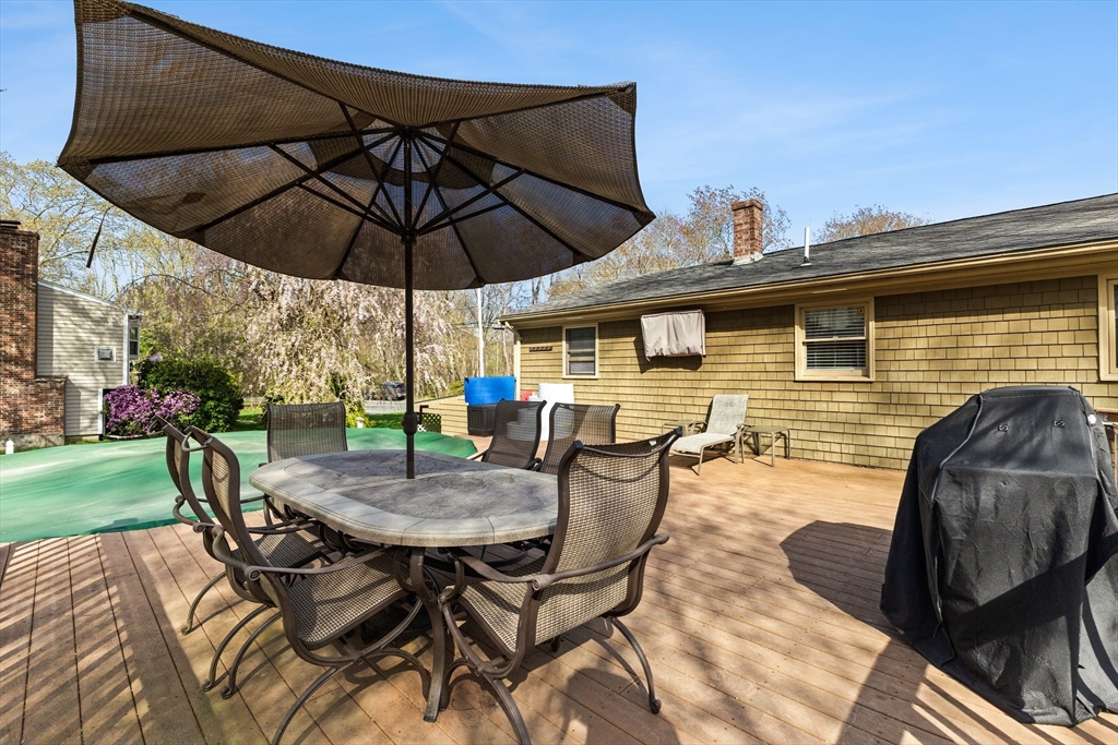 710 Sharps Lot Road Swansea, MA 02777 - Photo 33 of 37 Gallery Image 33