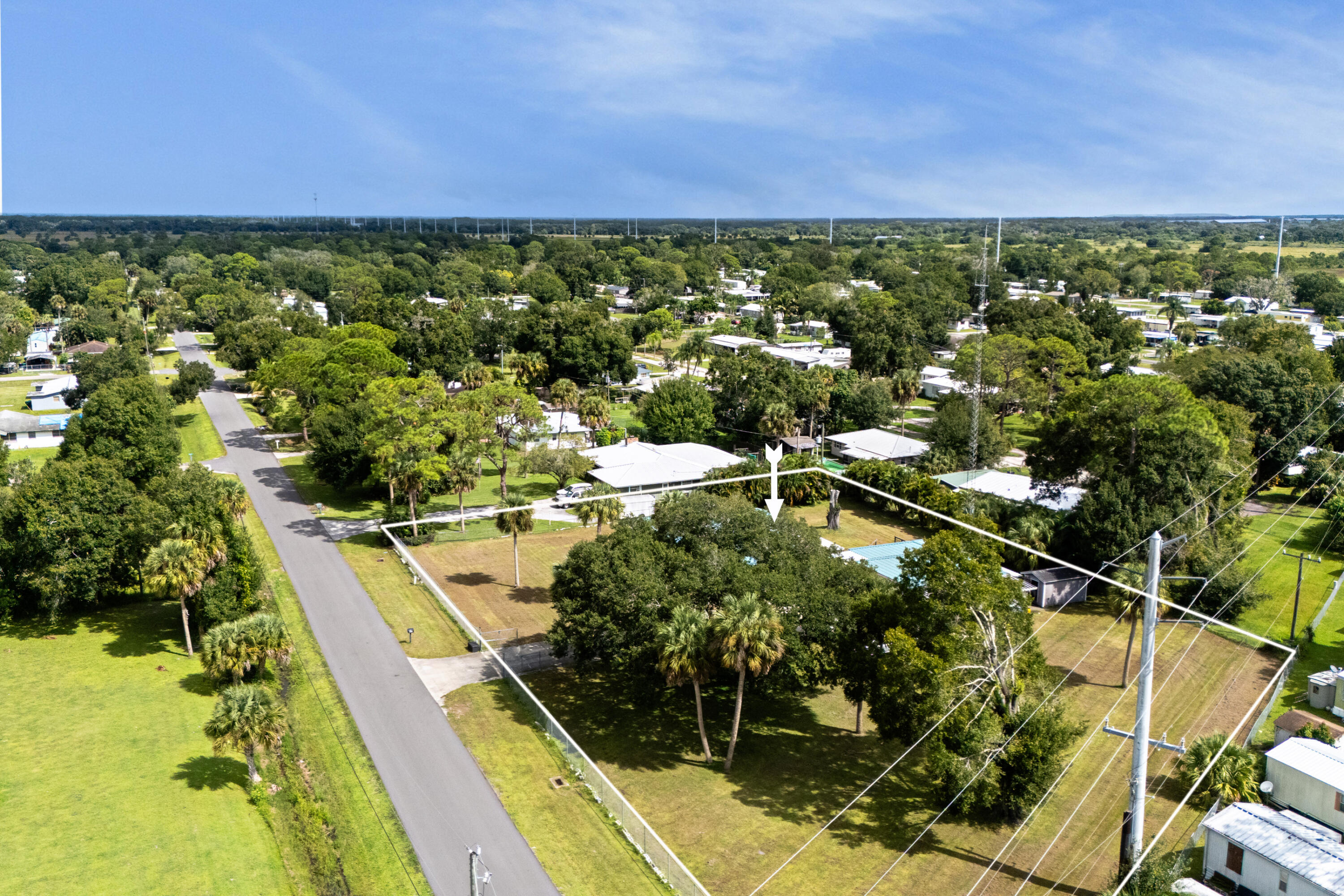 588 Ellerbee Road Okeechobee, FL 34972 - Photo 24 of 41 DJI_20251006114816_0013_D-Edit
