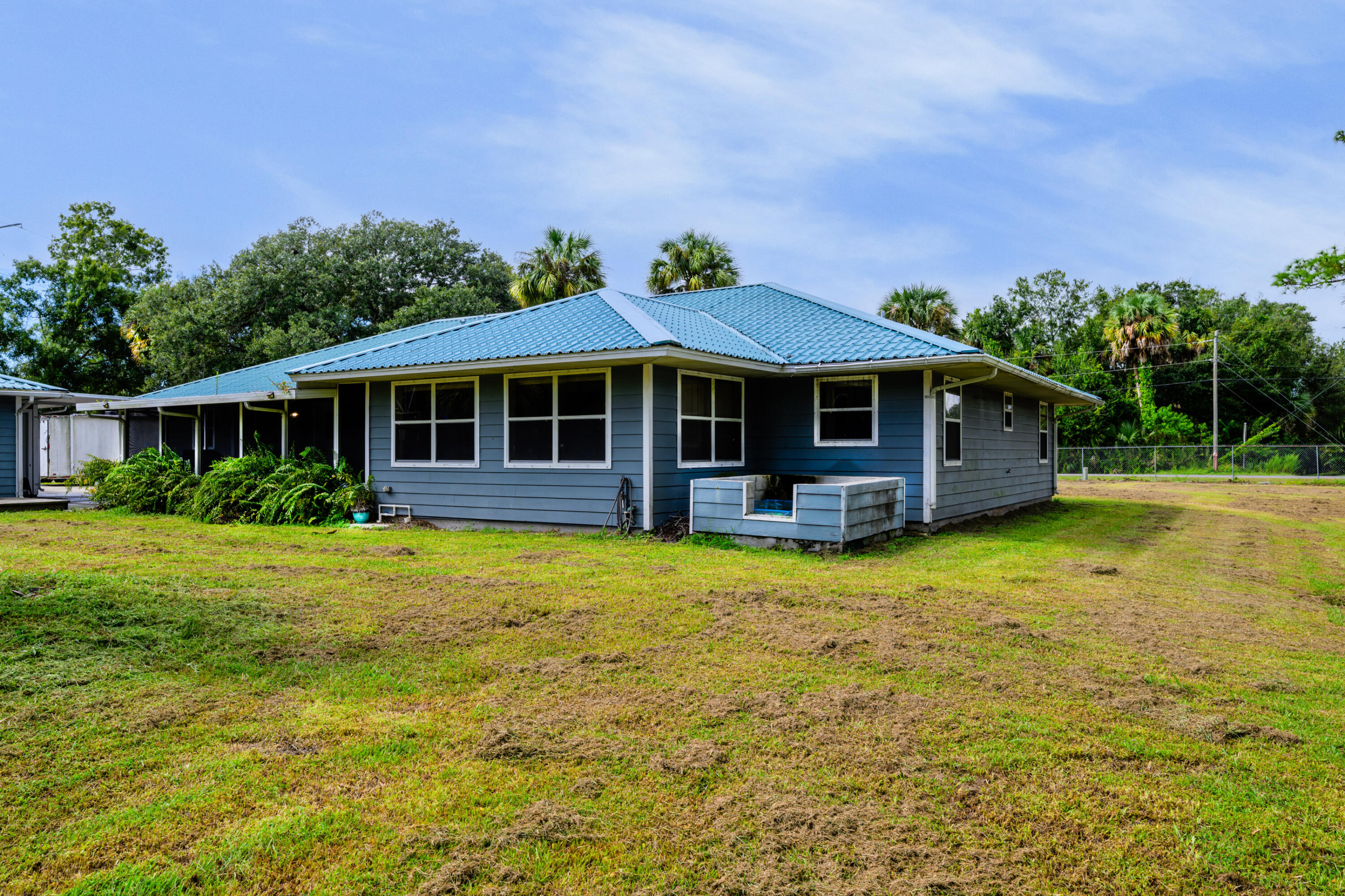 588 Ellerbee Road Okeechobee, FL 34972 - Photo 30 of 41 DSC_9899-Edit