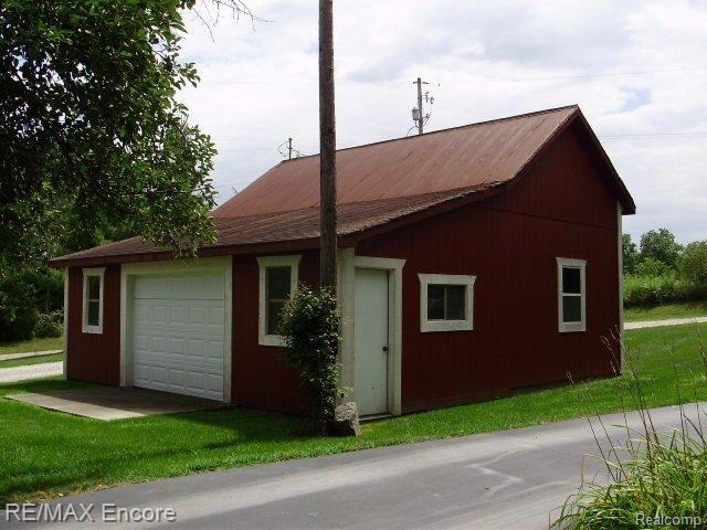 9521 Ridge Road Goodrich, MI 48438 - Photo 8 of 8 P8071777
