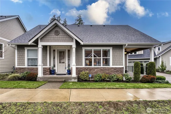 $779,950 | 1053 11th Tee Drive, Unit 32, Fircrest, WA 98466