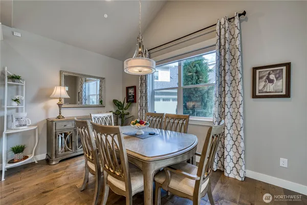 $779,950 | 1053 11th Tee Drive, Unit 32, Fircrest, WA 98466