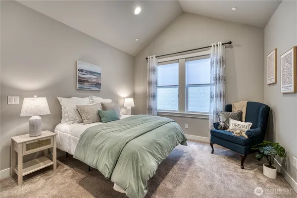 $779,950 | 1053 11th Tee Drive, Unit 32, Fircrest, WA 98466