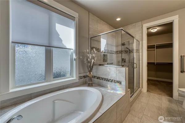 $779,950 | 1053 11th Tee Drive, Unit 32, Fircrest, WA 98466