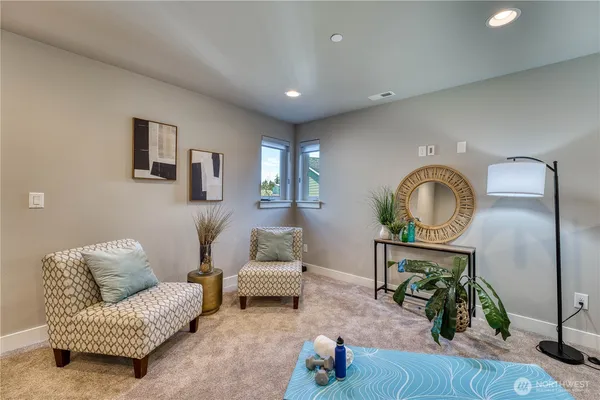 $779,950 | 1053 11th Tee Drive, Unit 32, Fircrest, WA 98466