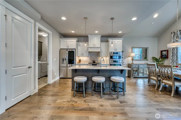 $779,950 | 1053 11th Tee Drive, Unit 32, Fircrest, WA 98466