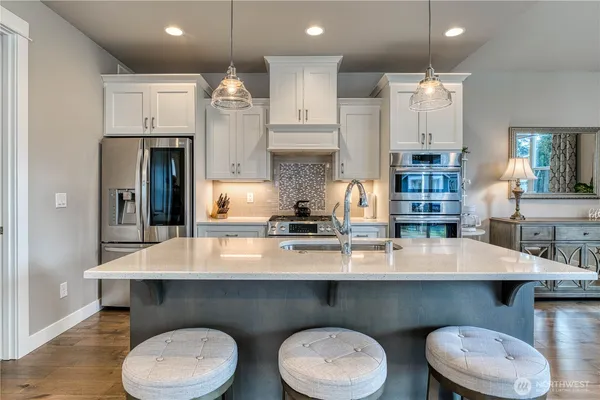 $779,950 | 1053 11th Tee Drive, Unit 32, Fircrest, WA 98466