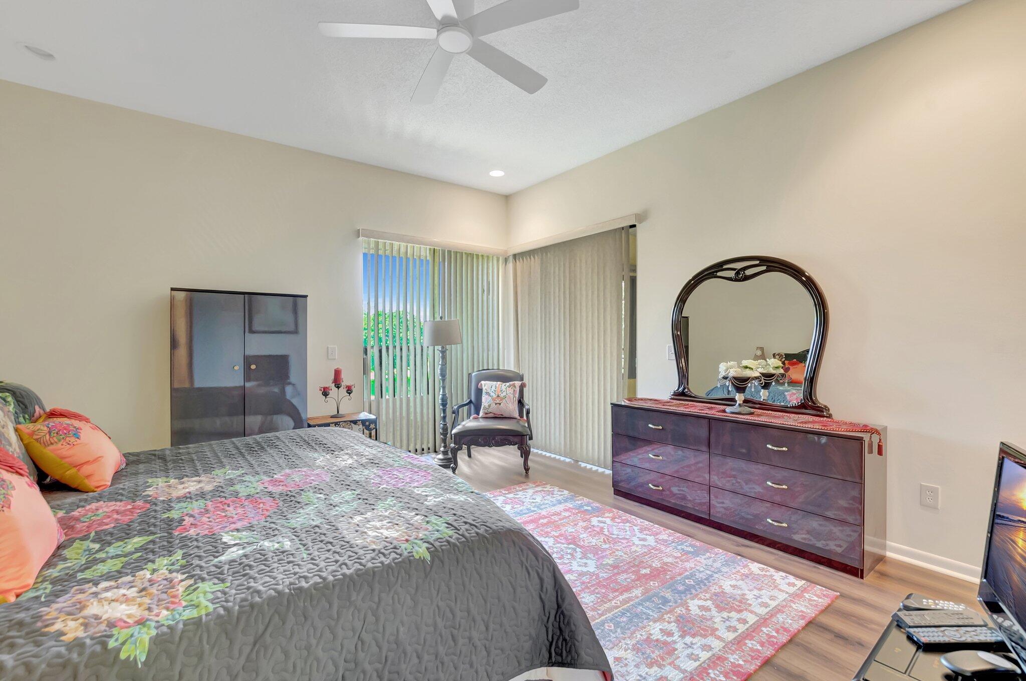 7472 La Paz Boulevard, Unit 302 Boca Raton, FL 33433 - Photo 21 of 36 Master