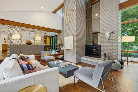 $2,790,000 | 6933 Delrose Drive, Dallas, TX 75214