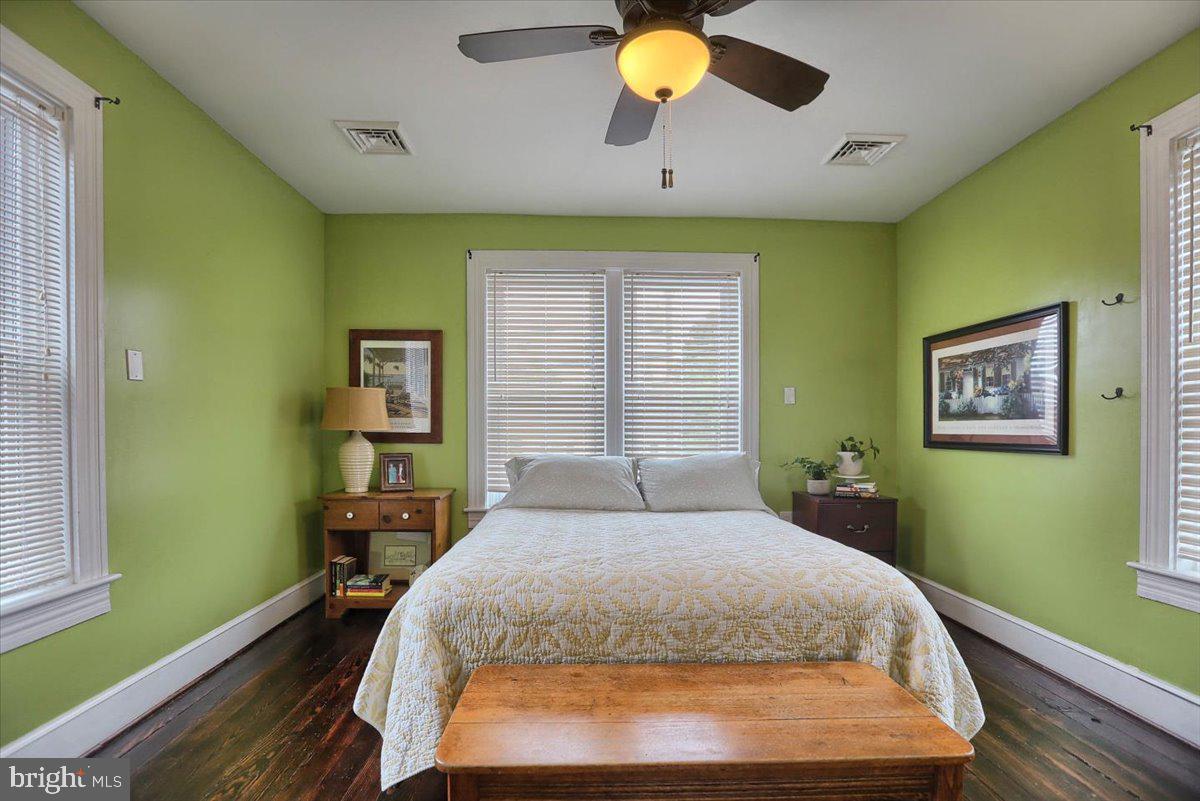 351 North Broad Street Lititz, PA 17543 - Photo 22 of 35