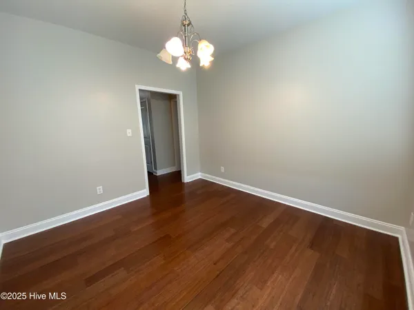 $1,950 | 105 Moonstone Court, Jacksonville, NC 28546