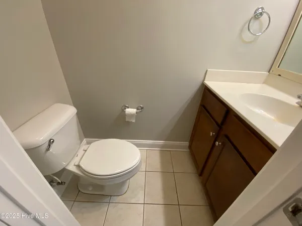 $1,950 | 105 Moonstone Court, Jacksonville, NC 28546