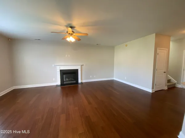 $1,950 | 105 Moonstone Court, Jacksonville, NC 28546