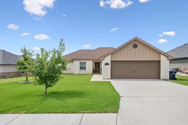 $295,000 | 105 Elmer Avenue, Burnet, TX 78611