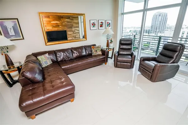 $619,990 | 1120 East Kennedy Boulevard, Unit 1212, Tampa, FL 33602