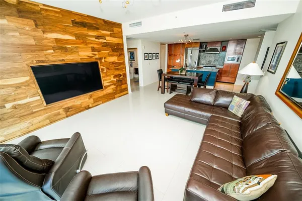 $619,990 | 1120 East Kennedy Boulevard, Unit 1212, Tampa, FL 33602