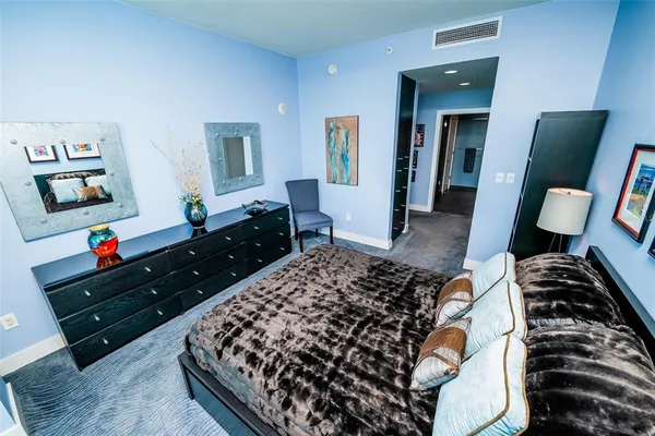 $619,990 | 1120 East Kennedy Boulevard, Unit 1212, Tampa, FL 33602