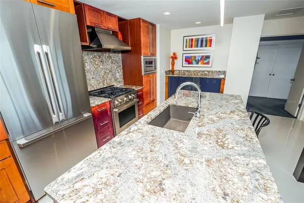 $619,990 | 1120 East Kennedy Boulevard, Unit 1212, Tampa, FL 33602