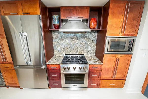 $619,990 | 1120 East Kennedy Boulevard, Unit 1212, Tampa, FL 33602