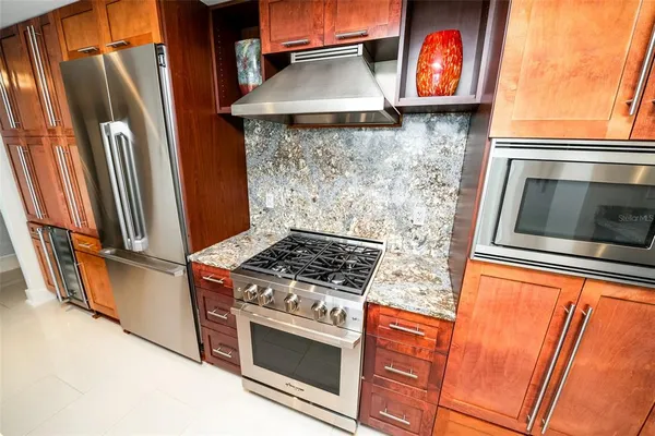 $619,990 | 1120 East Kennedy Boulevard, Unit 1212, Tampa, FL 33602