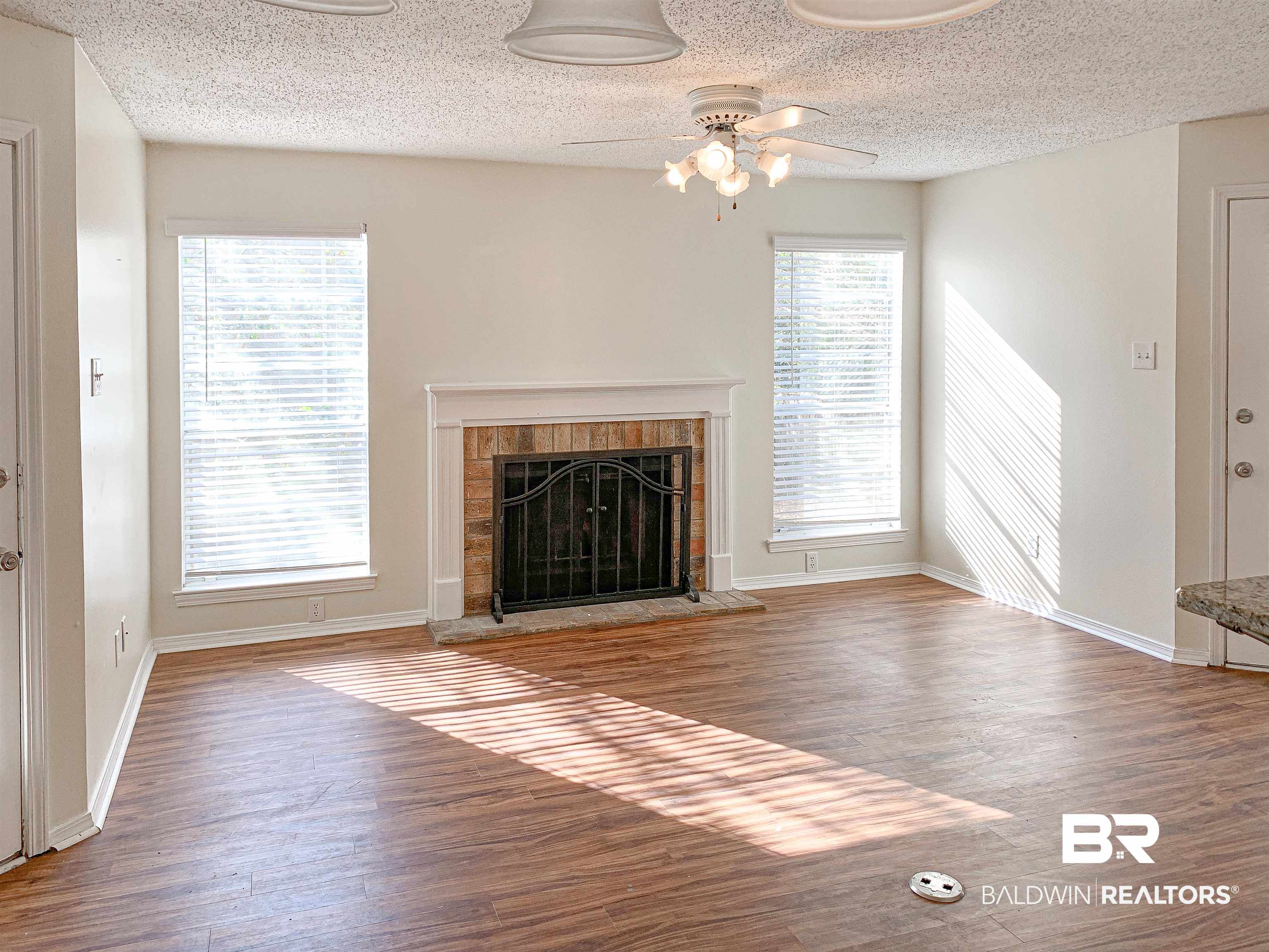 5608 Cottage Hill Road, Unit 214 Mobile, AL 36609 - Photo 5 of 12