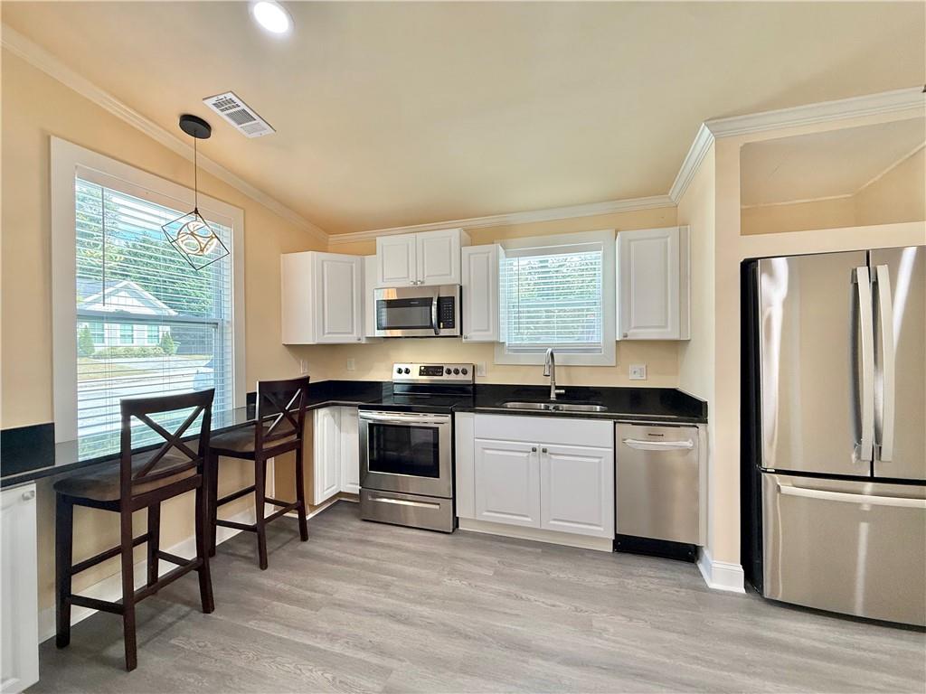 1759 Bolton Road Northwest Atlanta, GA 30318 - Photo 14 of 34 Gallery Image 14