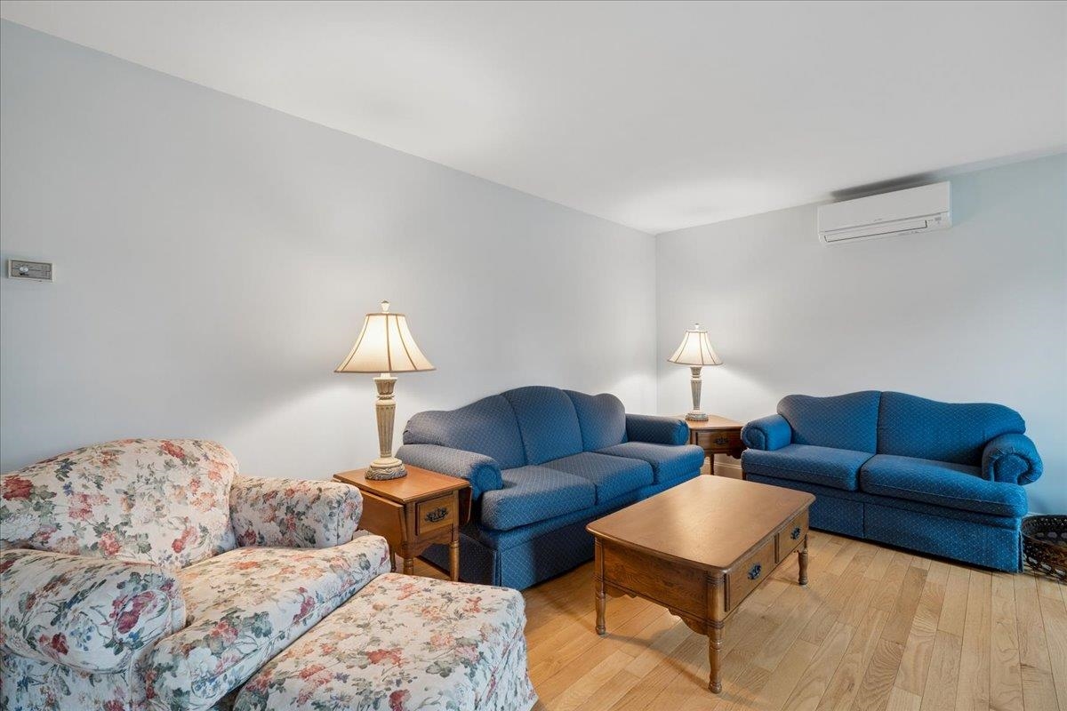 240 Sandown Road Chester, NH 03036 - Photo 16 of 41