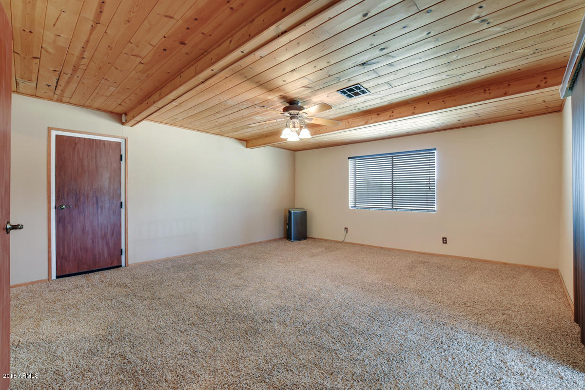 1002 East Maddock Road Phoenix, AZ 85086 - Photo 27 of 49 Bonus rm/family rm or Master Br 4
