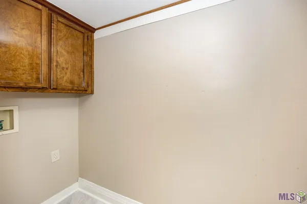 $224,900 | 8930 Highland Road, Baton Rouge, LA 70810