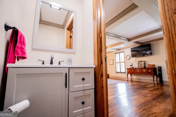 a view of a storage & utility room