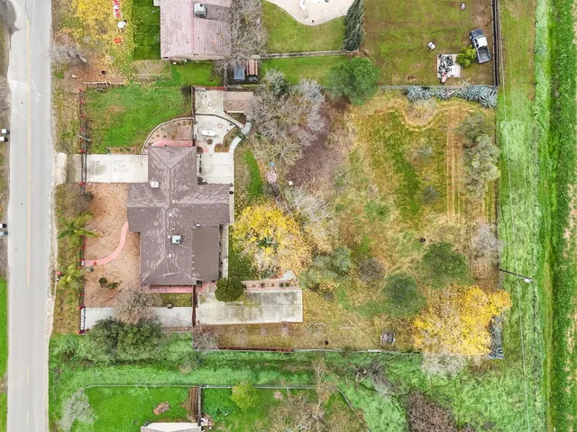 $445,000 | 17214 Crescent Drive, Madera, CA 93638