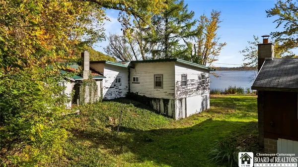 $349,900 | 8131 Bear Lake Road, Pomfret, NY 14784