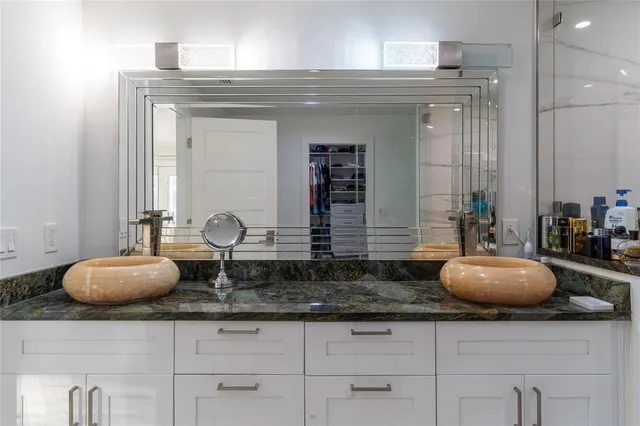 $12,500 | 320 Harbor Passage, Clearwater Beach, FL 33767