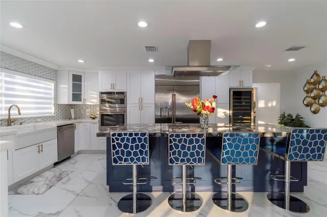 $12,500 | 320 Harbor Passage, Clearwater Beach, FL 33767