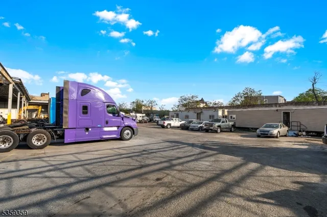 a view of parking area