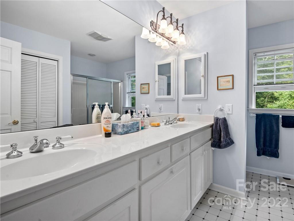 168 Bold Spgs Road Sylva, NC 28779 - Photo 26 of 43 Gallery Image 26