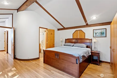 $1,498,000 | 19611 Northeast Redmond Road, Redmond, WA 98053