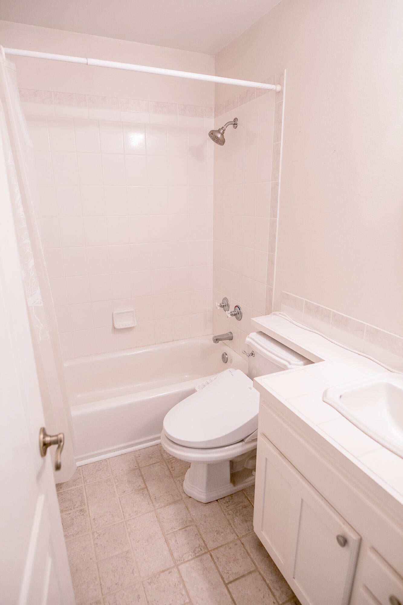 6620 Scottsbluff Road Klamath Falls, OR 97601 - Photo 30 of 51 Bathroom