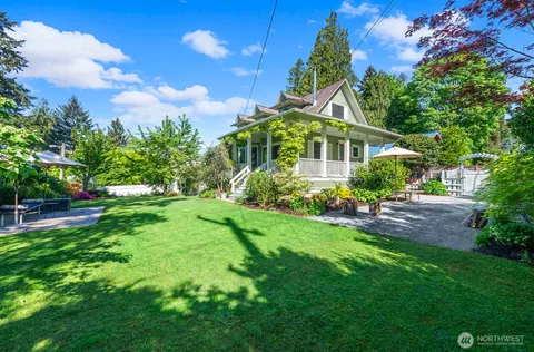 $1,725,000 | 7541 Seward Park Avenue South, Seattle, WA 98118