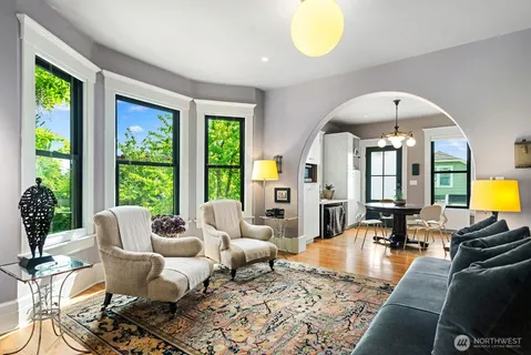 $1,725,000 | 7541 Seward Park Avenue South, Seattle, WA 98118
