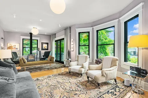 $1,725,000 | 7541 Seward Park Avenue South, Seattle, WA 98118