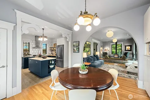 $1,725,000 | 7541 Seward Park Avenue South, Seattle, WA 98118