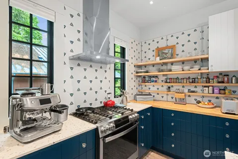 $1,725,000 | 7541 Seward Park Avenue South, Seattle, WA 98118